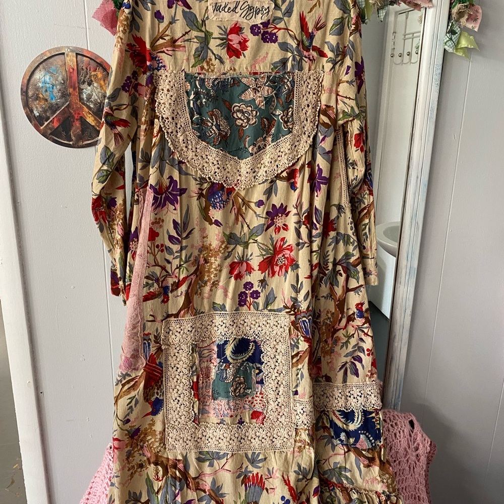 Floral Women's Cardigan - Picture 3 of 4